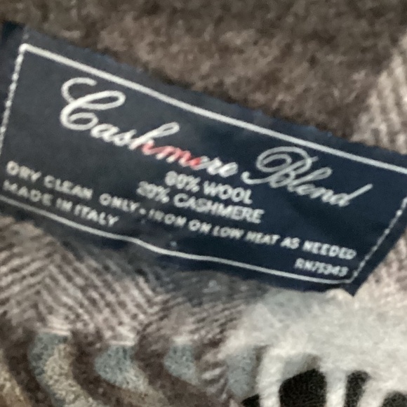 100% Soft Cashmere Wool scarf Italy 🍂🍁 - Picture 3 of 4